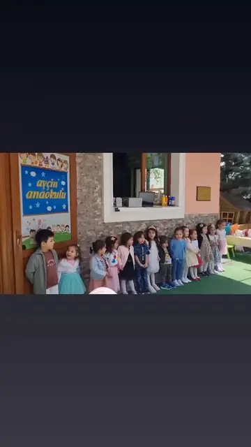 Anneler Günü hazırlığı ve bahçede annelerle oyun