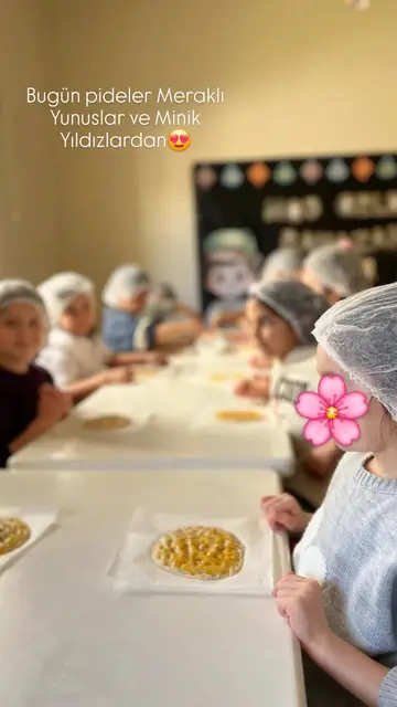 Pide yapımı: Meraklı Yunuslar ve Minik Yıldızlar
