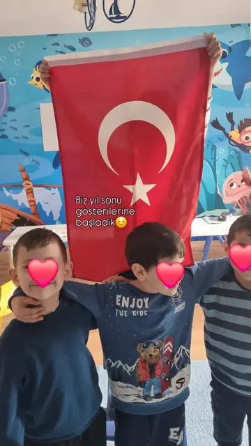 Bayrakla yıl sonu provası, Okyanus sınıfı